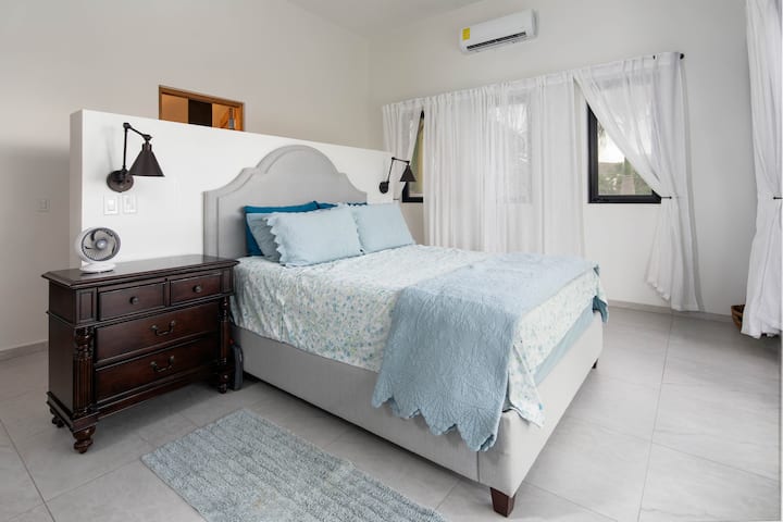 Основна спалня -1: двойно легло