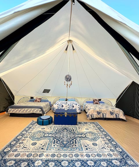 Utopia Feels - 3 Queen Bed Glamping Tent