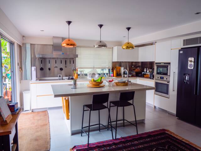 3 Storey Villa, 300 Steps from the beach! gallery image 3