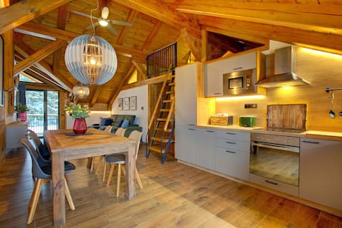 Apartment A7 with private hot tub, ResidenceKupec
