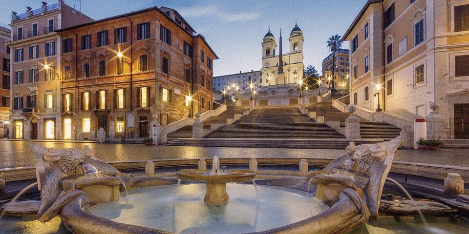 Spanish Steps Luxury Apartment
