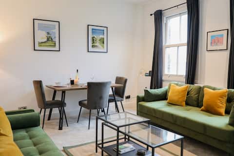 Apartment in Windsor