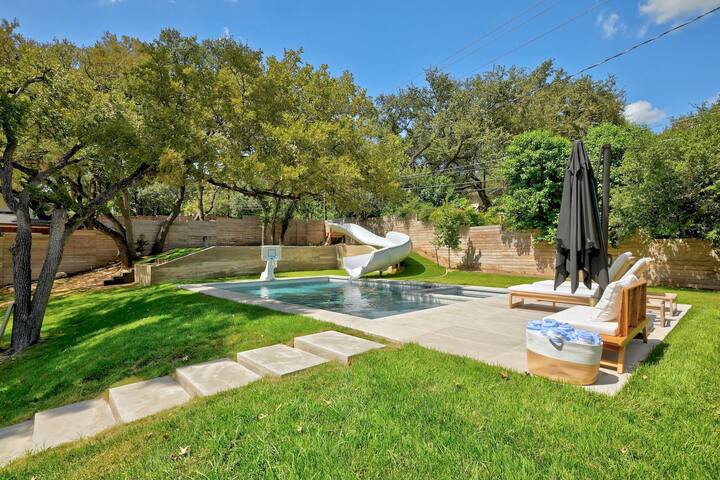 Central Austin Oasis – Water Slide + City Views gallery image 5