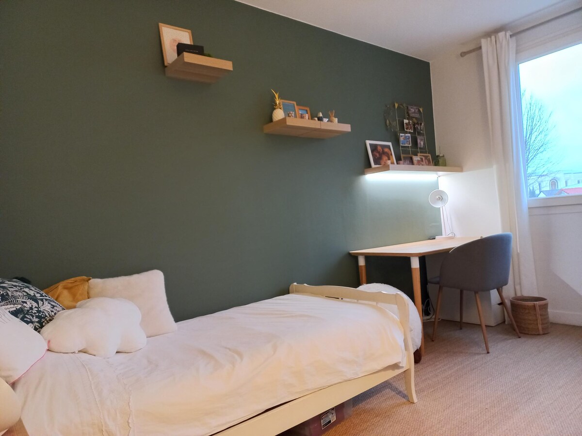 Habitación (1) en el 1er piso 1 cama - Dormitorio (1) on 1st floor 1 bed