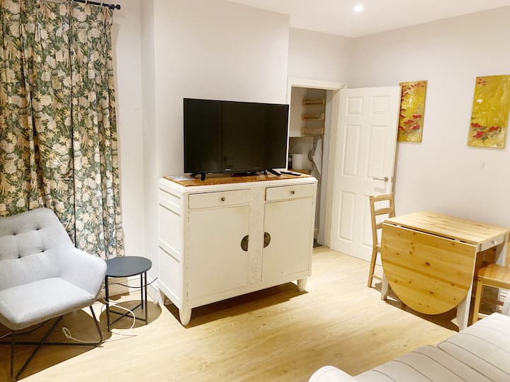 4bedrooms House In Centre Of Reading +Free Parking - Reading