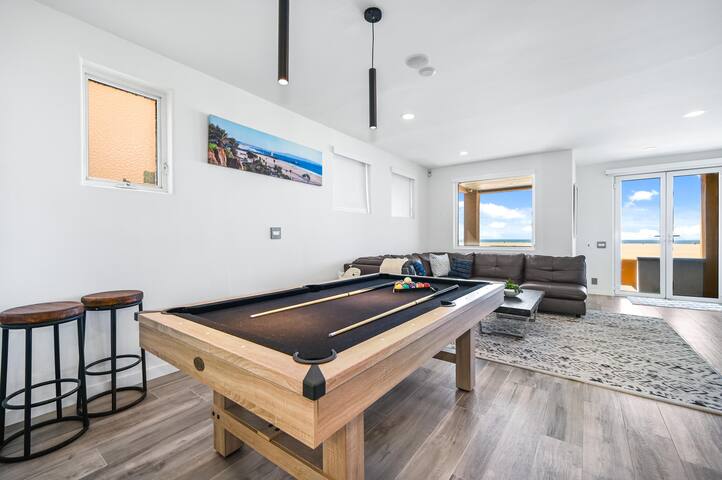 Santa Monica Beach Front 8 Million $ Estate gallery image 4