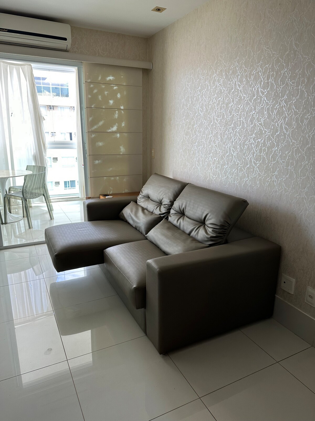 Successful Airbnb property: Apartment 50 meters from the beach in Vila Velha