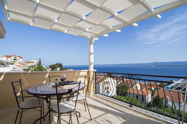 Top-floor Apartment With Stunning Sea View - Brač