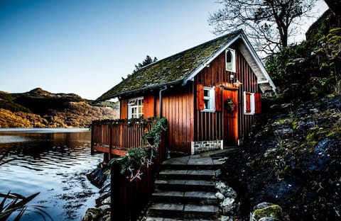 Seal Cabin - A wee piece of Scottish Luxury