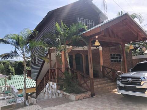 Villa Rincón del Río, Sajoma.