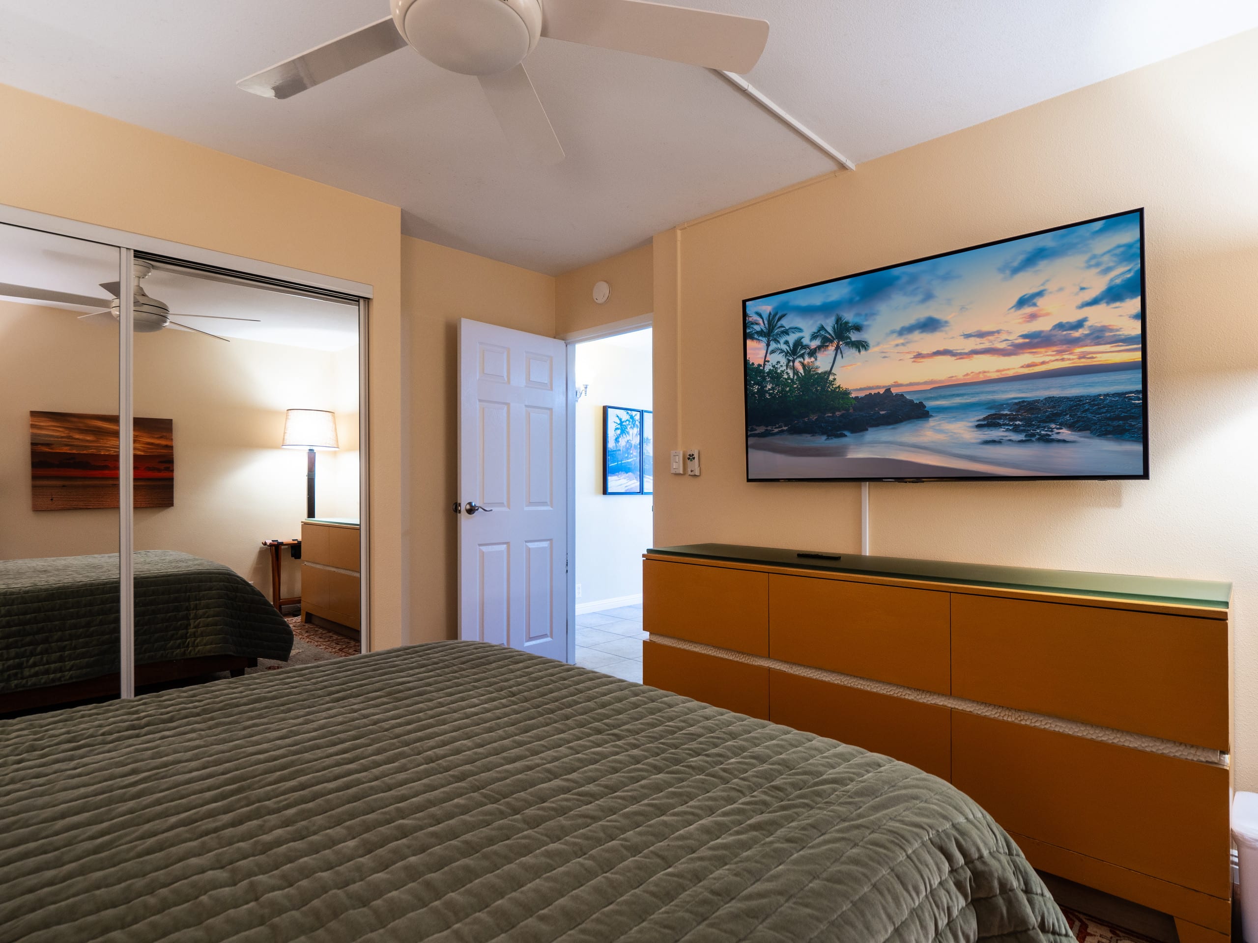 Condo in Kihei · ★4.94 · 1 bedroom · 1 bed · 1 private bath - Image 11
