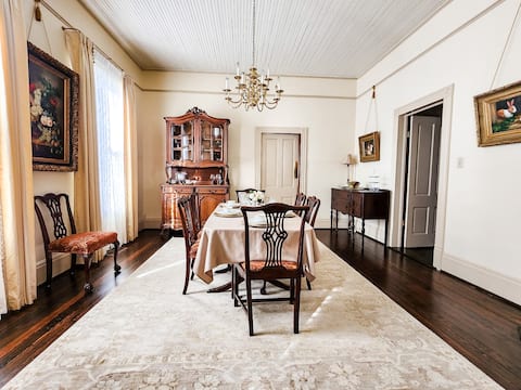 Historic Thomaston Stay - The Woodall House Room 3