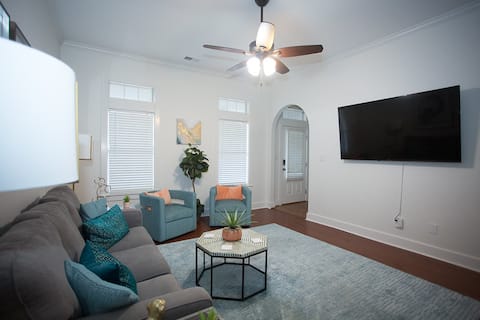 Home Away 4U: McCalla 3/2 Quiet One Level