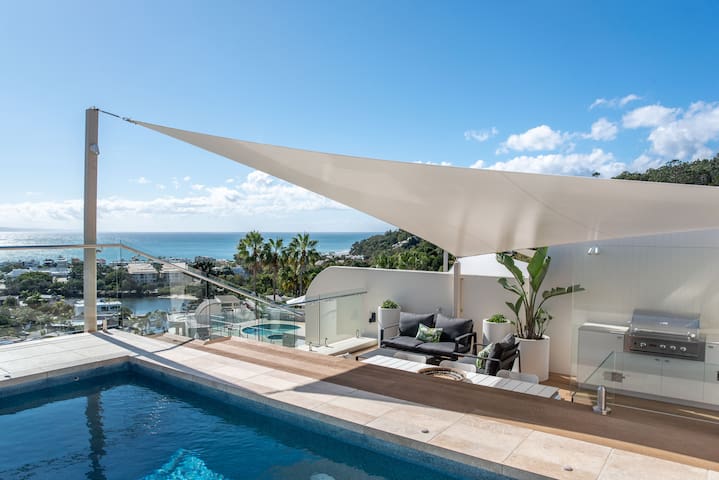 Noosa Crest Penthouse 37: Private Rooftop Pool