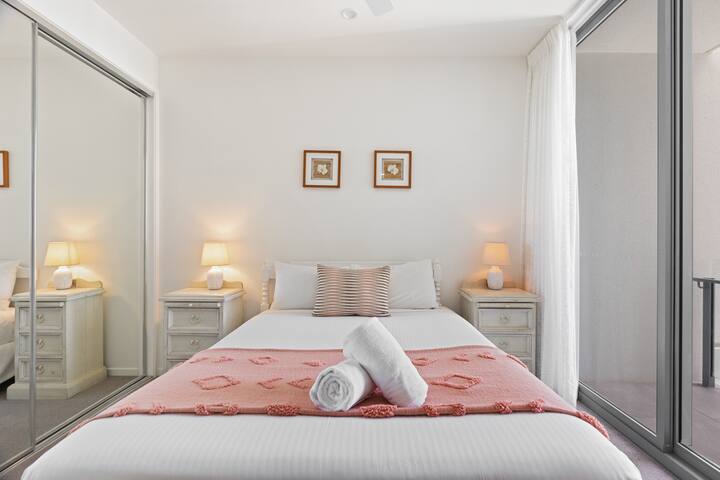 RISE Sunshine Coast – 3 Bedroom Superior Ocean gallery image 2