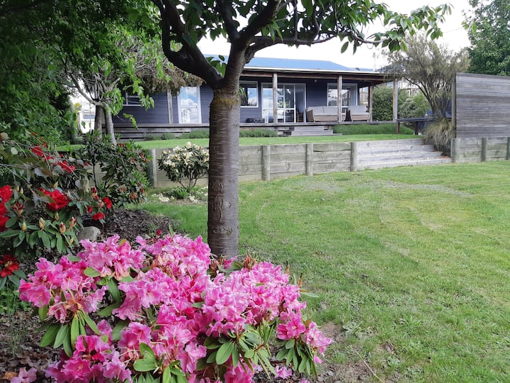 Noema Terrace Holiday Cottage Houses for Rent in Lake Hāwea, Otago