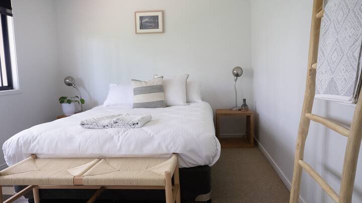 Second bedroom with queen bed.