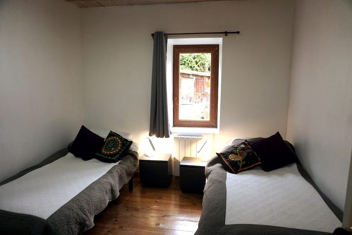 twin bedroom - could also be made into a 180cm double bed if required/ requested