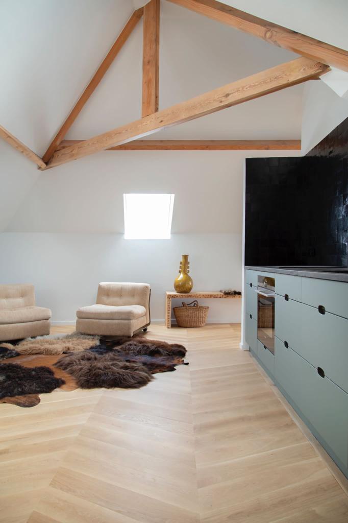 Popular Airbnb listing: Cozy and chic downtown apartment in Antwerpen