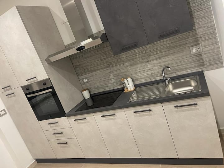 Suite Luxury Manfredi 3 • Centro • Design Moderno - Foggia