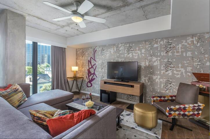 Austin: 2 bedroom resort, sleeps 6 gallery image 4