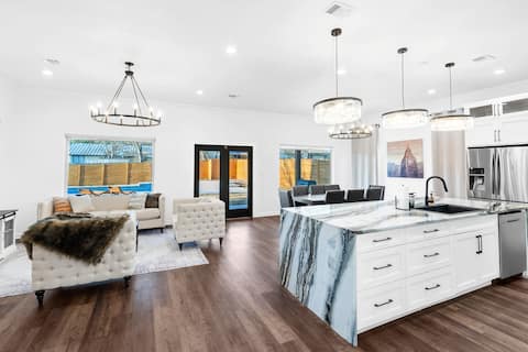 Luxury Residence with an Exclusive Private Pool