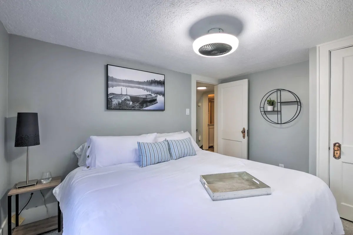 加大双人床卧室2 |湖景湖景