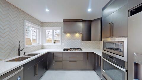 Superhouse with space for all! Kids+Grands+more