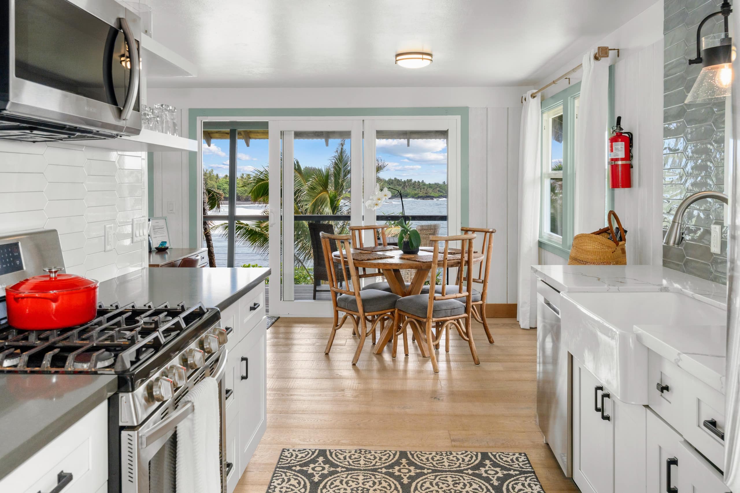 Hana Maui Luxury Manini Cottage - Photo 14