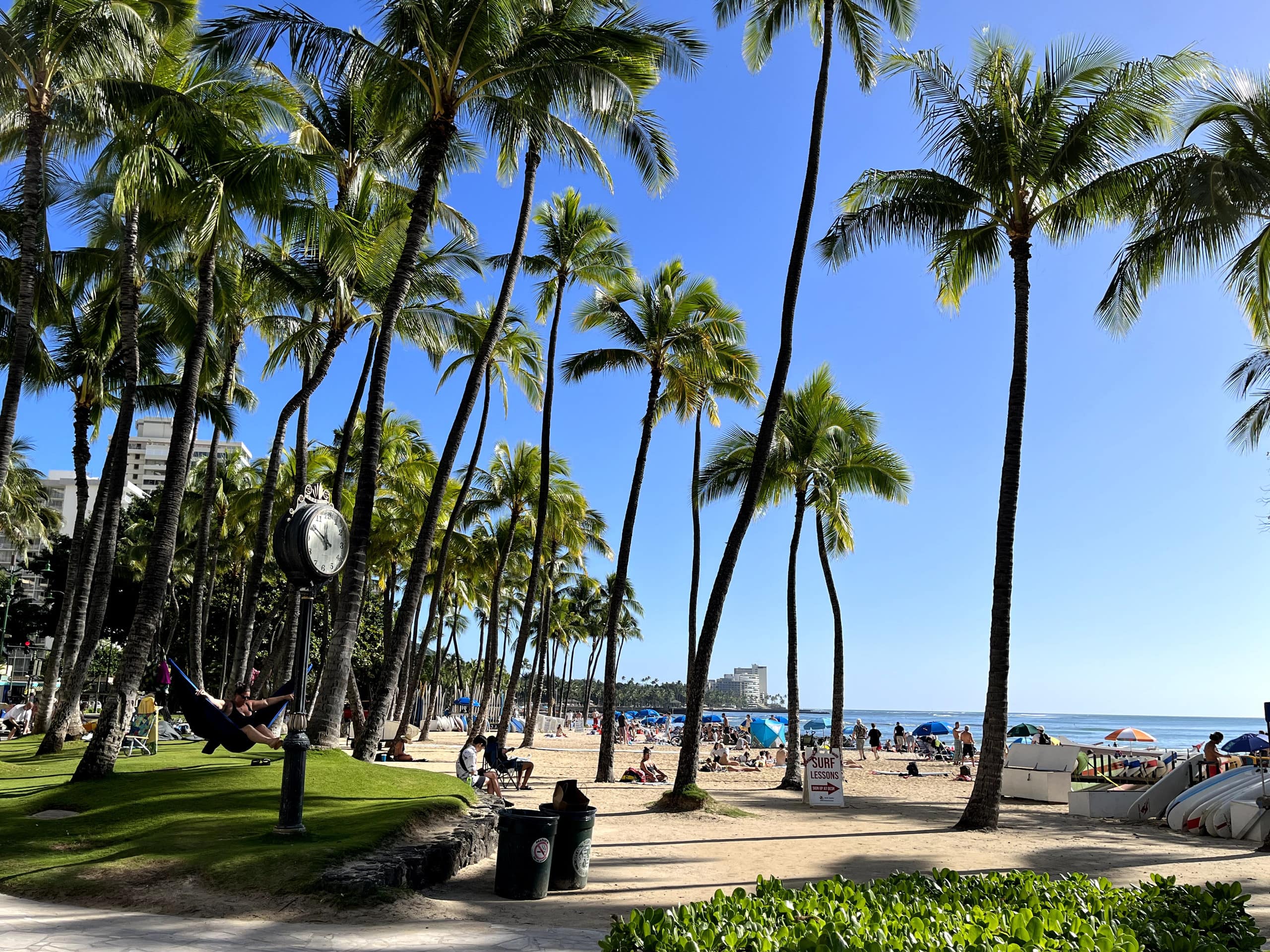 Kingsize bed | near Waikiki beach | Free Parking! - Image 36