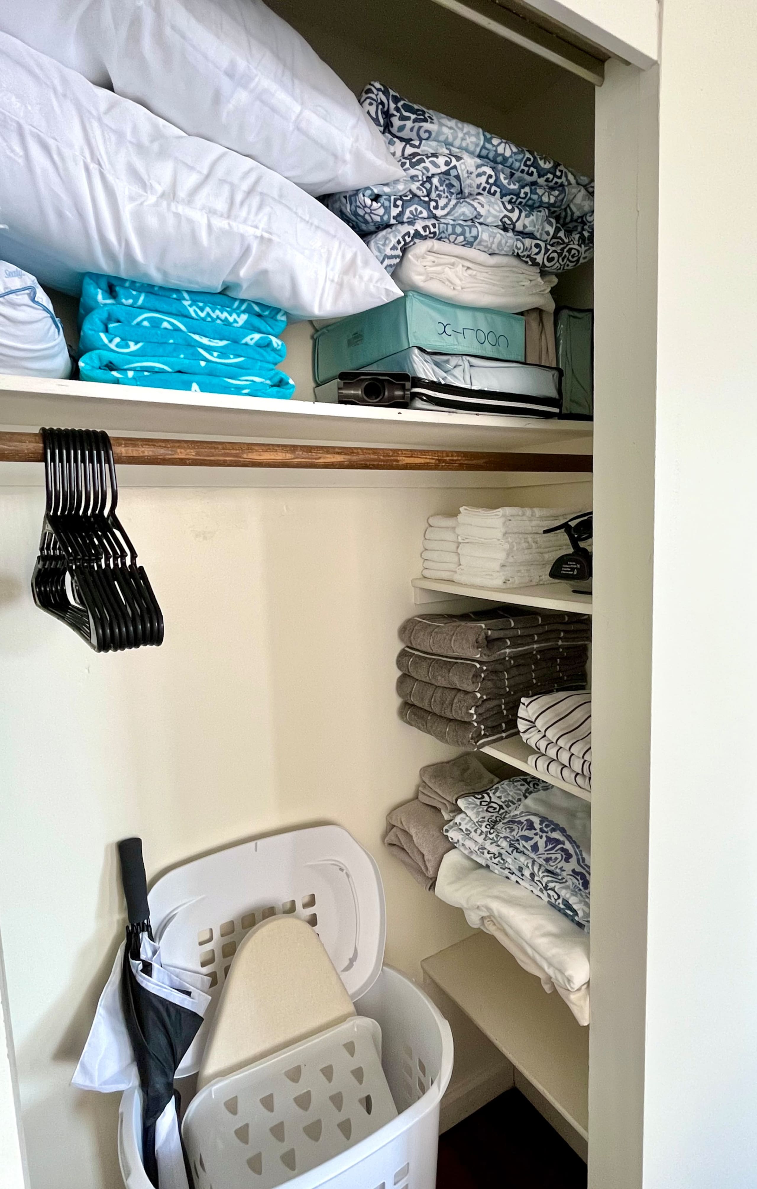 Kingsize bed | near Waikiki beach | Free Parking! - Image 37
