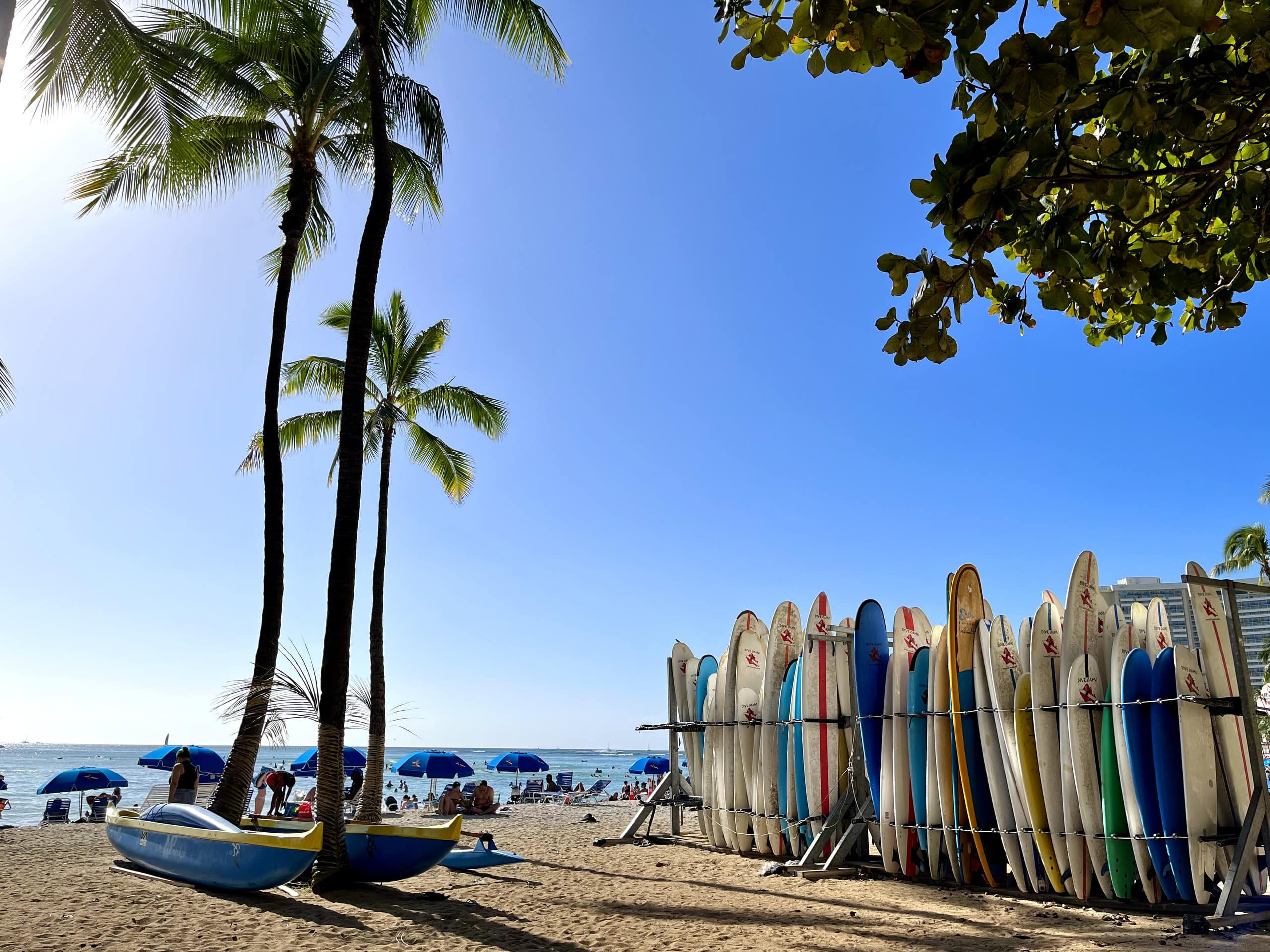 Kingsize bed | near Waikiki beach | Free Parking! - Image 31
