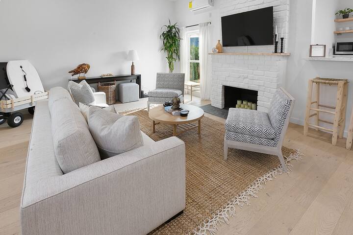 Newly Renovated Spanish Bungalow in Venice