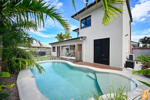 Stylish Beach Side Gem - pool, beach