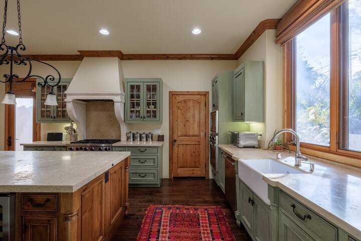 Luxury Home Near Stanford gallery image 5