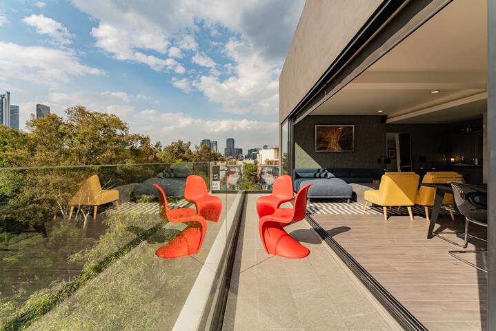 w/AC: Exquisite Heaven: Condesa PH w/Rooftop Gym gallery image 4