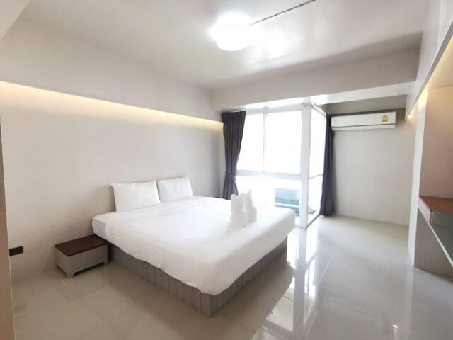 RedDoorz managed Airbnb listing 3
