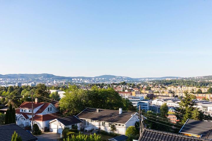 Modern townhouses | view | child friendly | gallery image 4