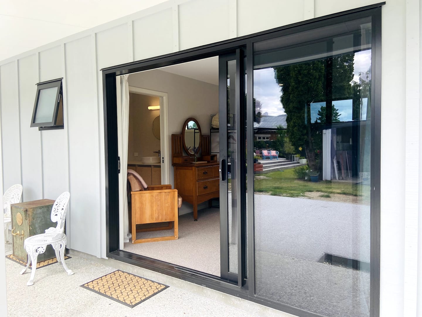 Charming Studio Unit 2 In Clyde 5