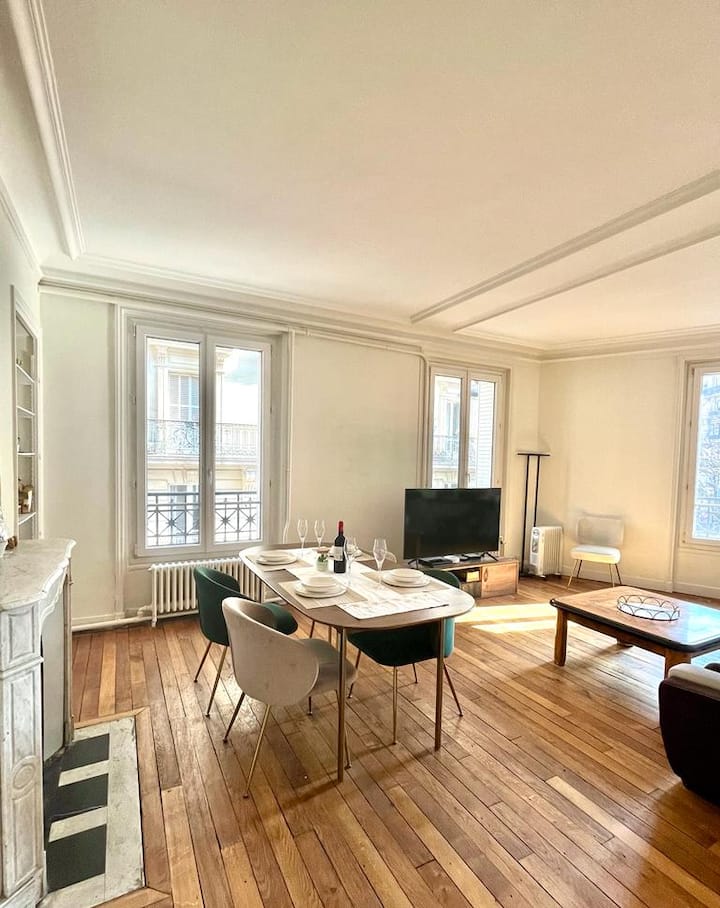 Bastille Typical Parisian (Entire Apartment) - X Distrito de París