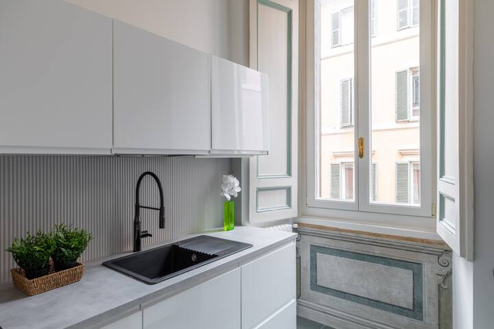 iFlat | Wonder at the Pantheon gallery image 5