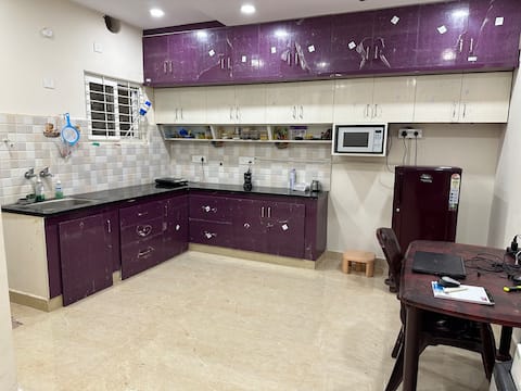 1 bhk fully furnished flat