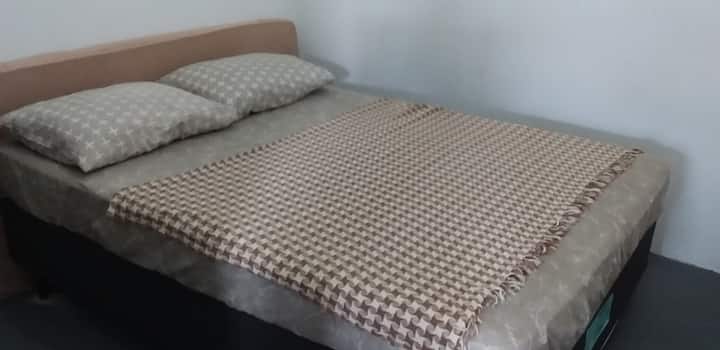 Dhomë gjumi 2