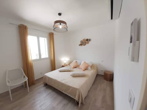 3 bedroom air-conditioned apartment, 3 bathrooms