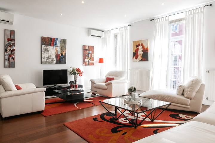 Rouge – Spacious 3 Bed 3 Bath in Chiado, Lisbon gallery image 4