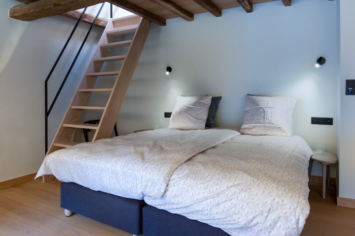 chumba 4, chumba cha familia, vifaa vya usafi vya kibinafsi