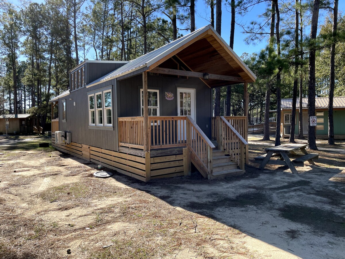 Cottage 1 at Jellystone Elberta Cabins for Rent in Elberta, Alabama