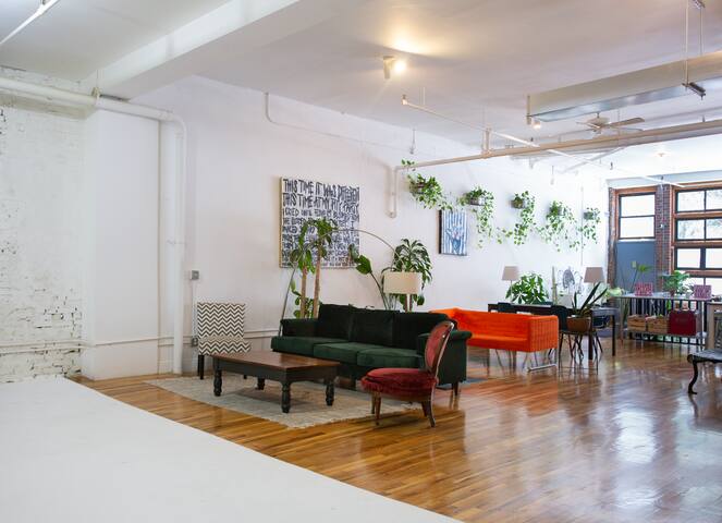 Huge Creative Duplex Loft| Williamsburg 3,000Sq/Ft gallery image 5
