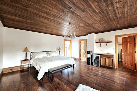 Three Bees Farm House Stay