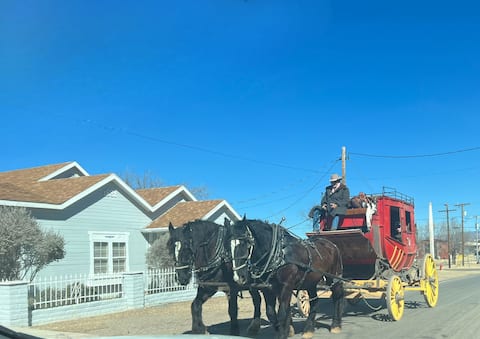 Tombstone Country Cottage